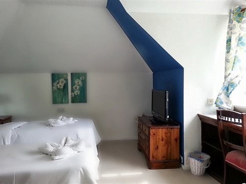 Rosemead Guest House Claygate Ngoại thất bức ảnh