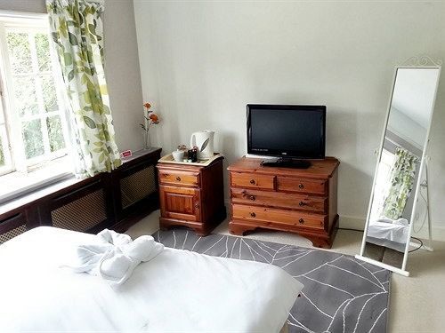 Rosemead Guest House Claygate Ngoại thất bức ảnh